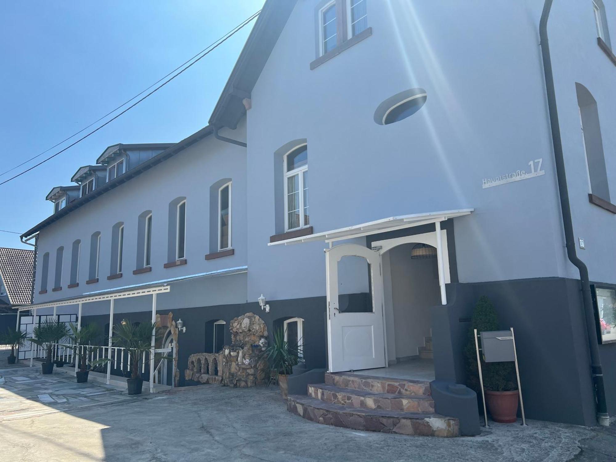 Hilde Apartments Rheinhausen Kültér fotó